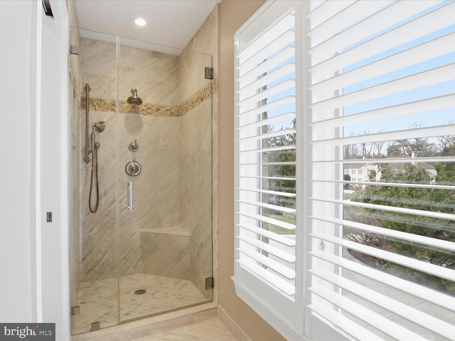 POTOMAC MANOR - Residential