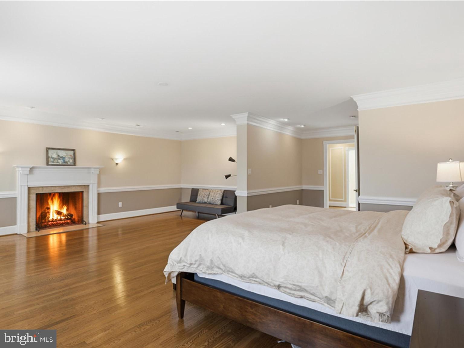 POTOMAC MANOR - Residential