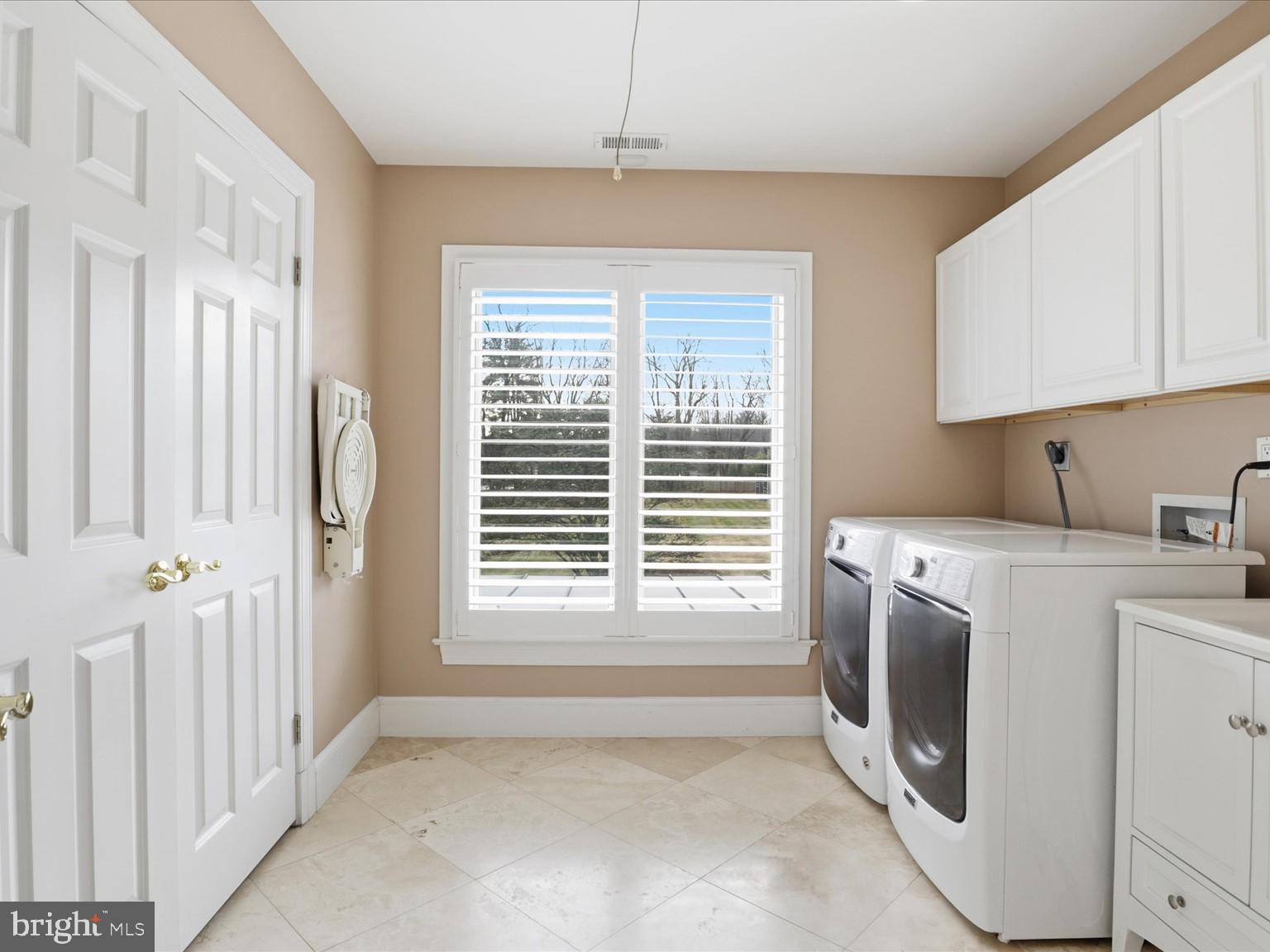 POTOMAC MANOR - Residential