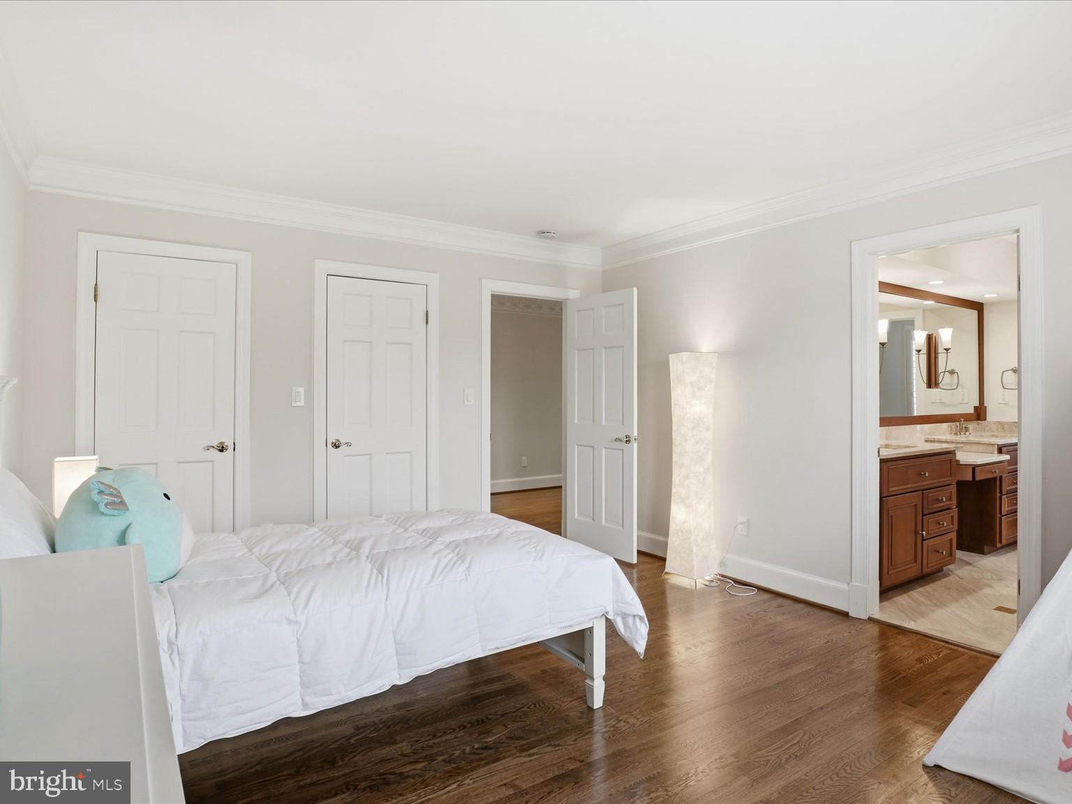 POTOMAC MANOR - Residential