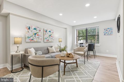 212 OAKWOOD STREET SE 115 WASHINGTON DC 20032