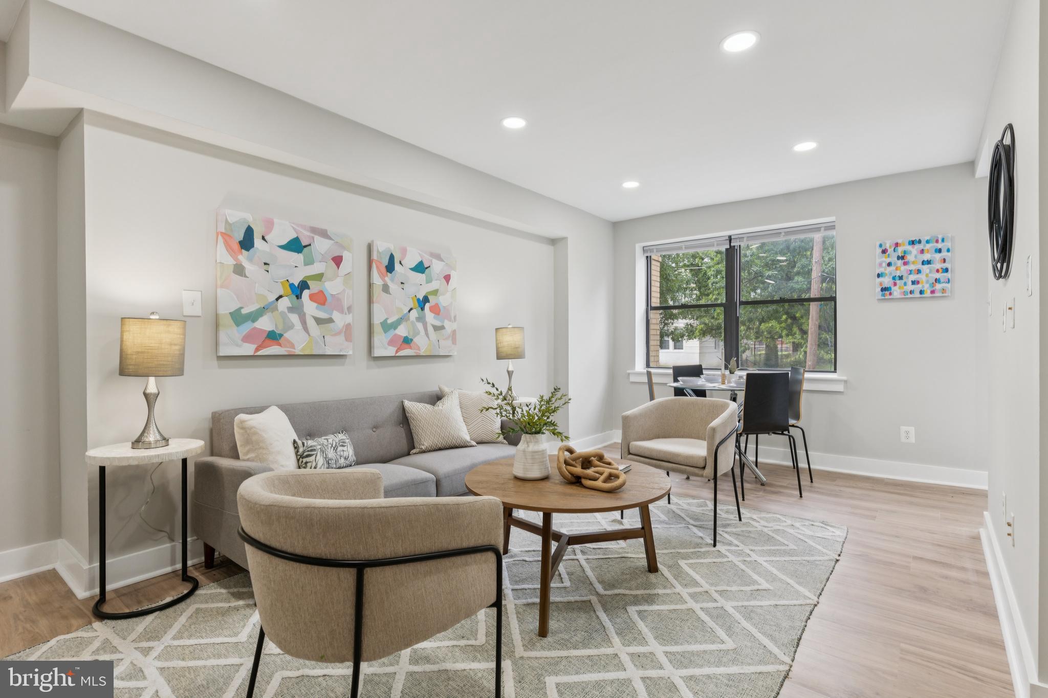 212 OAKWOOD STREET SE 115