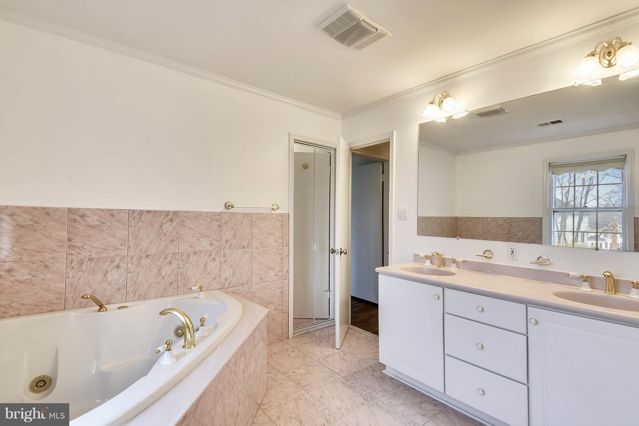 BEDFORDSHIRE - Residential