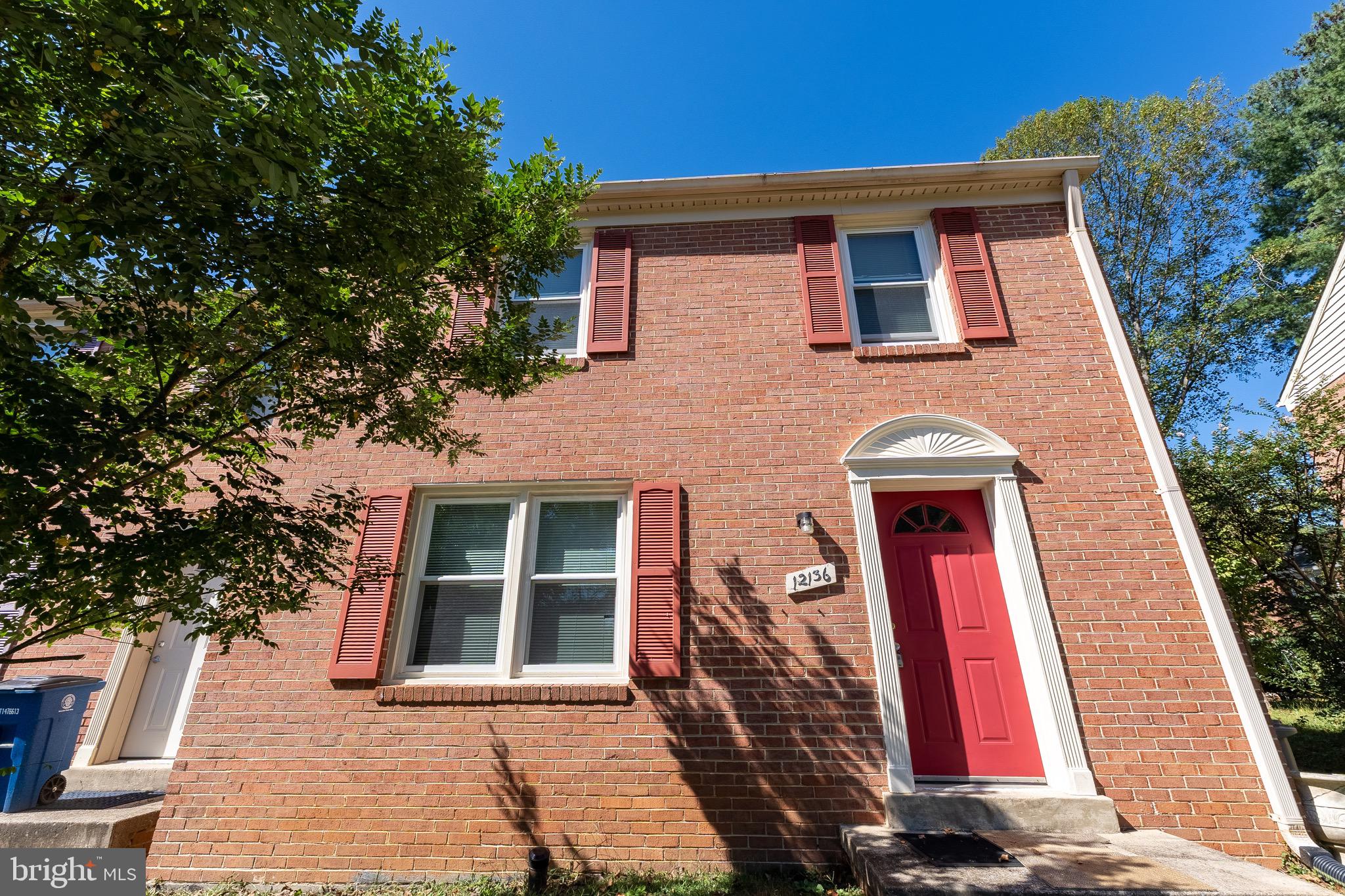 FALLSREACH - Residential Lease