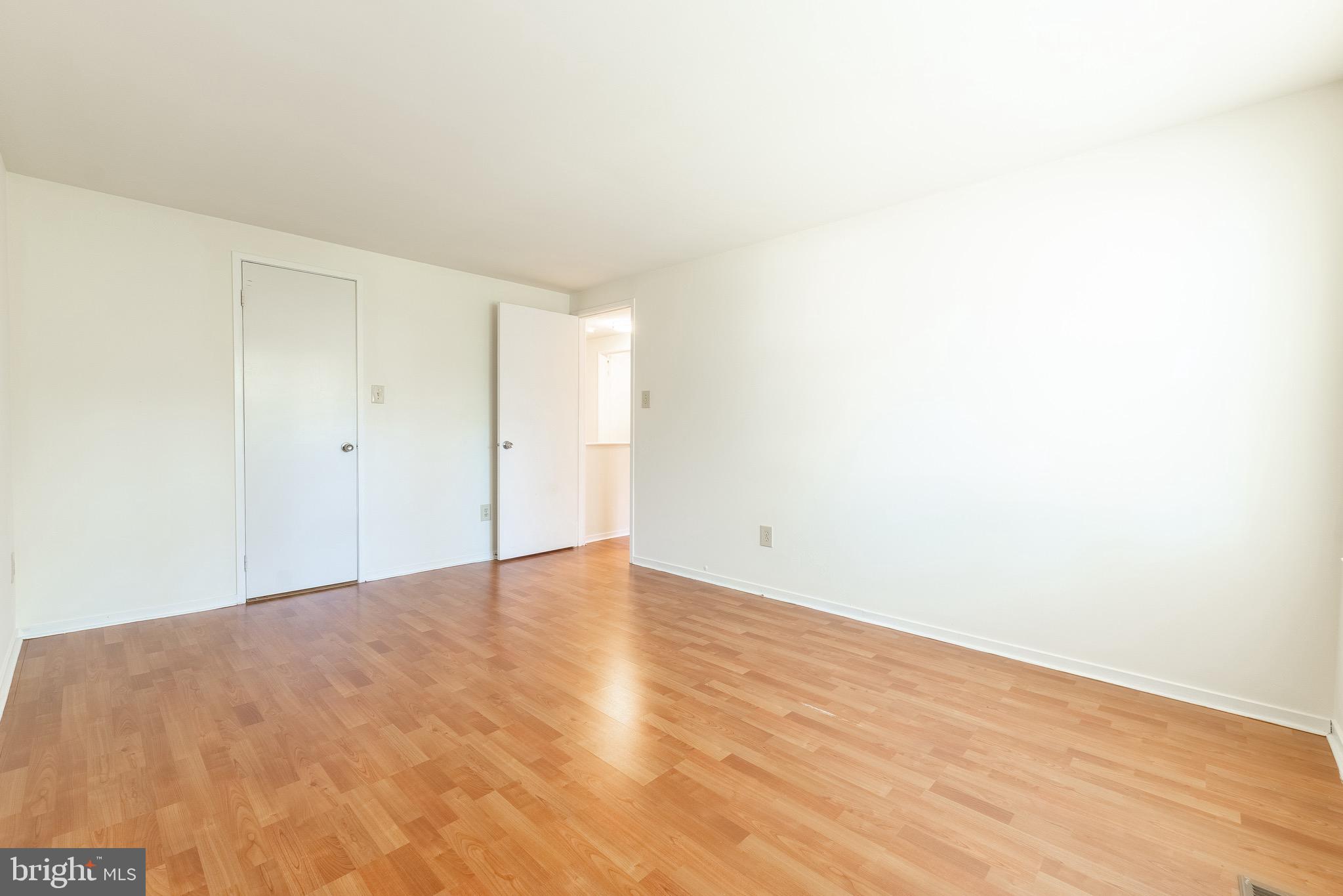 FALLSREACH - Residential Lease