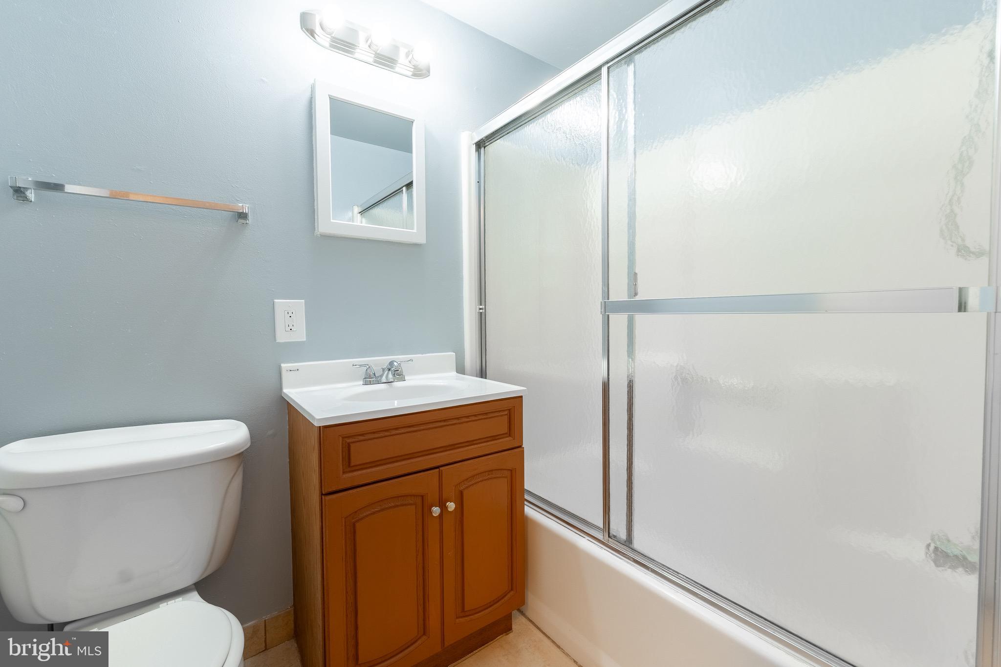 FALLSREACH - Residential Lease