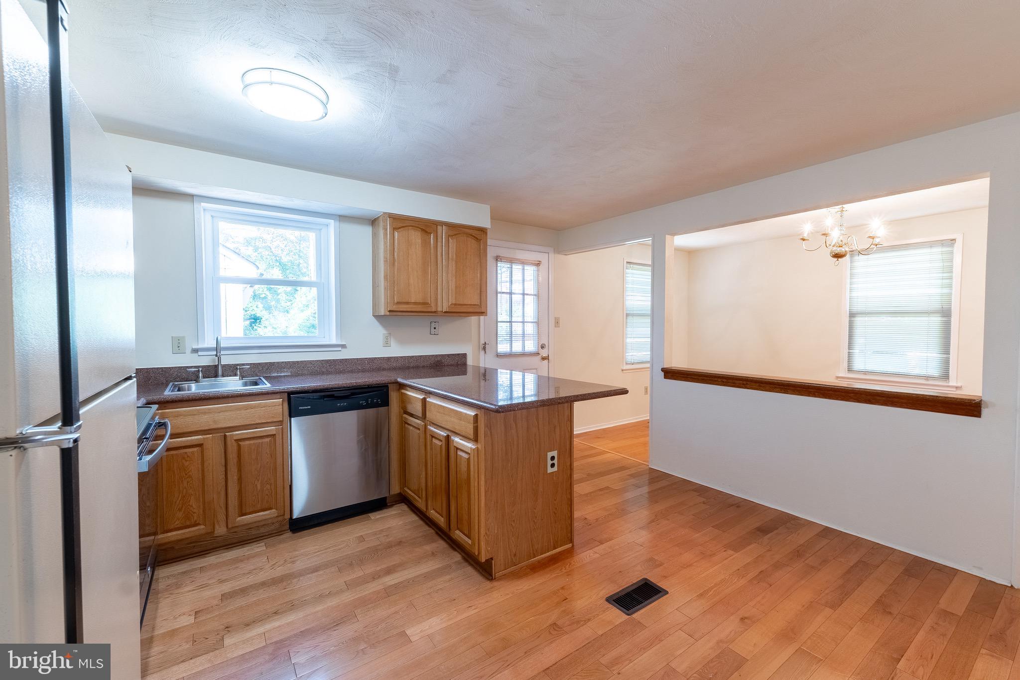 FALLSREACH - Residential Lease