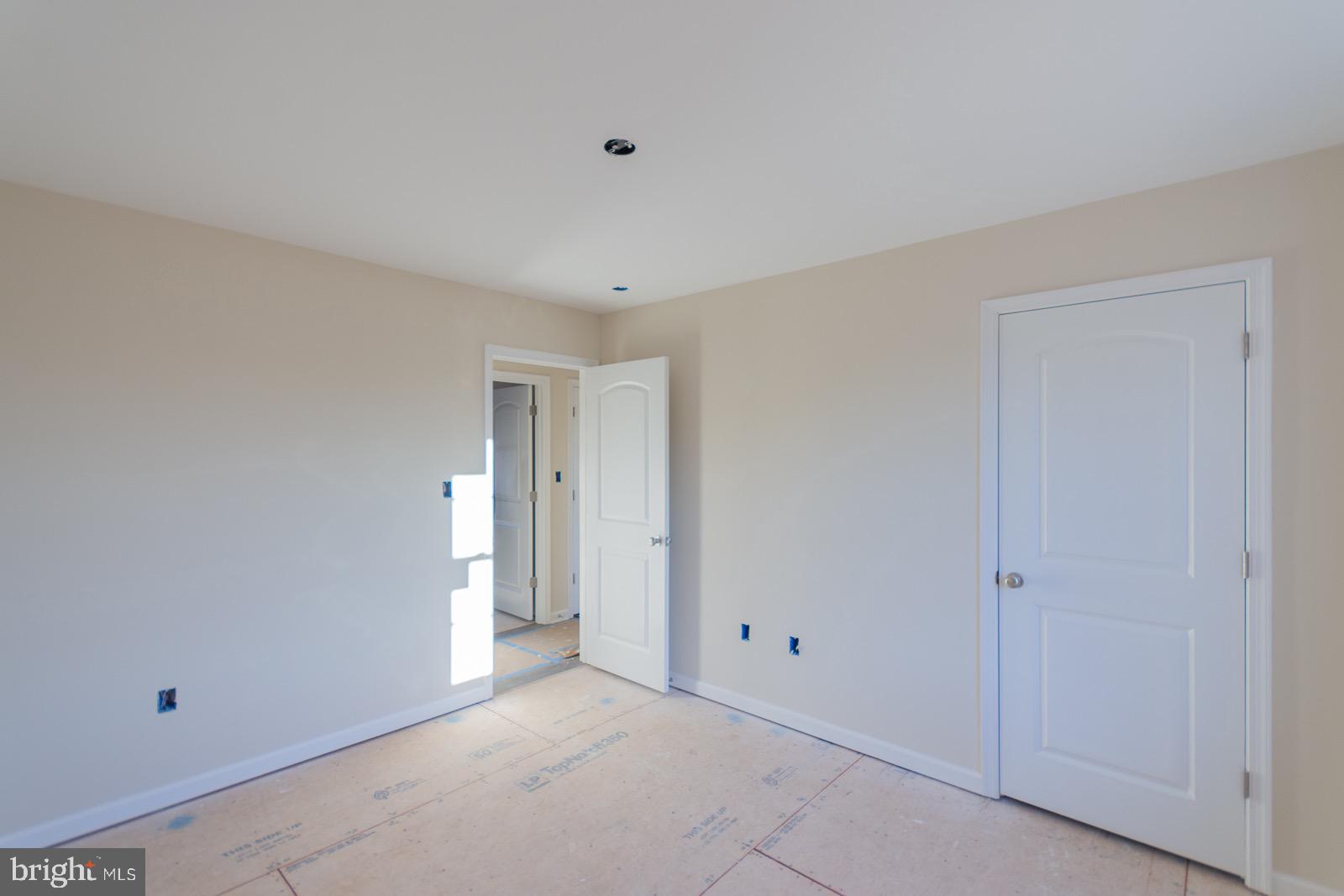 ELIZABETH STATION - Residential