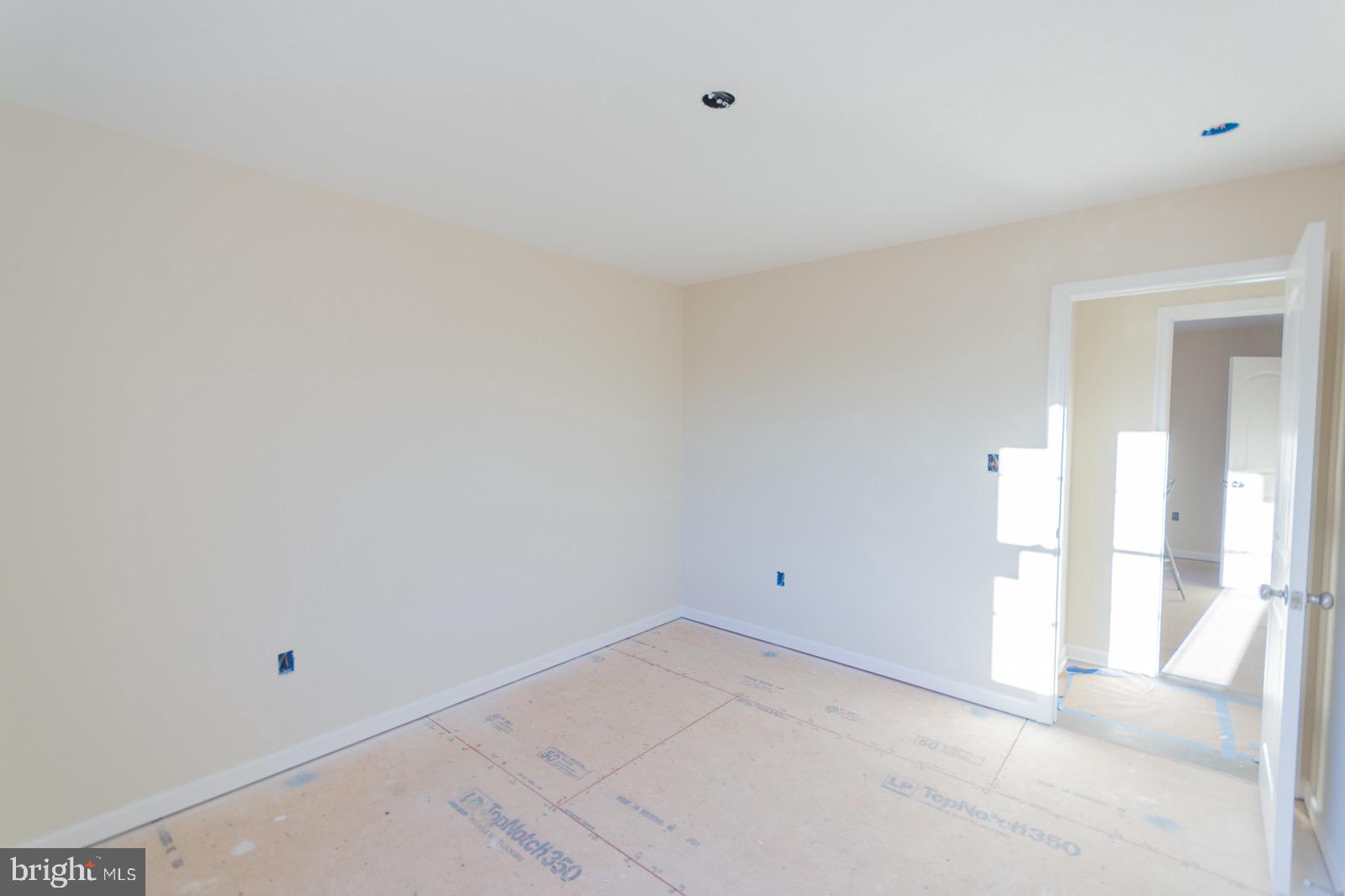 ELIZABETH STATION - Residential