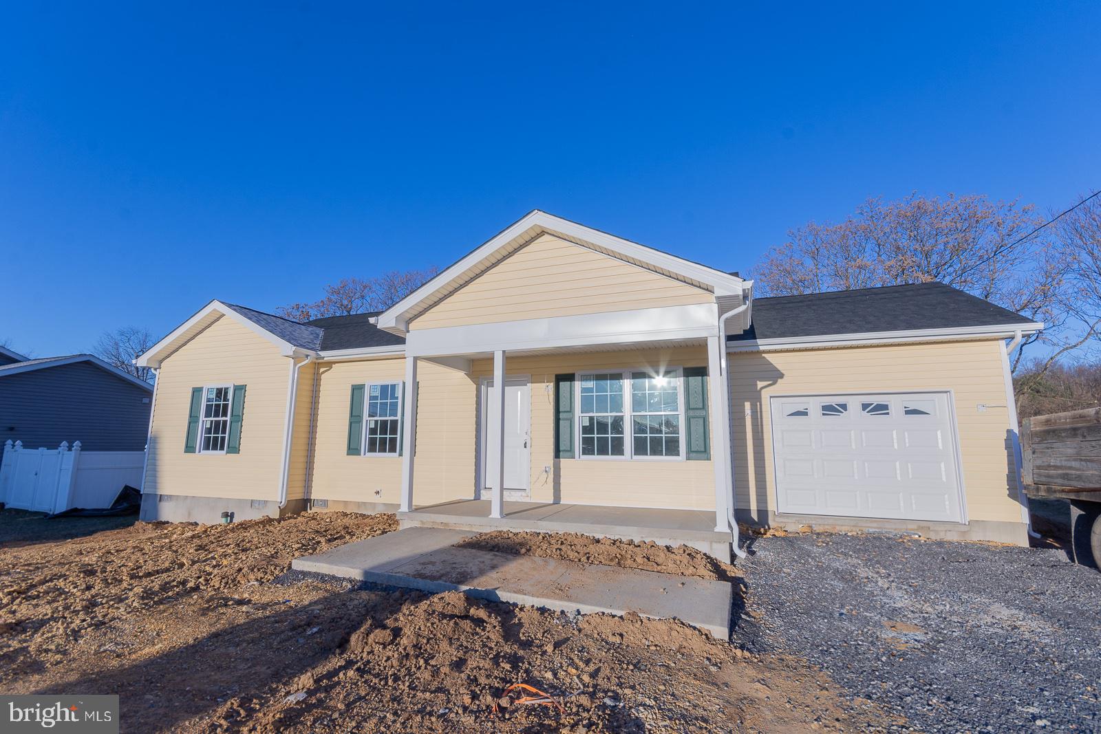 ELIZABETH STATION - Residential