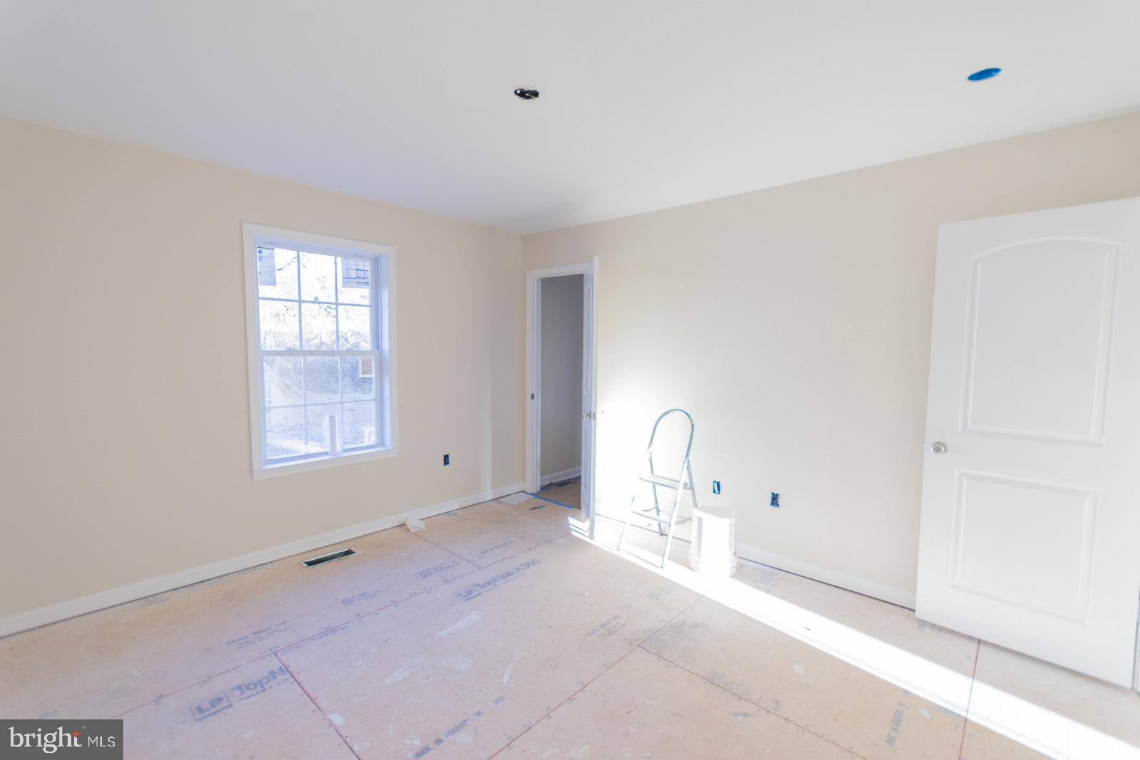 ELIZABETH STATION - Residential