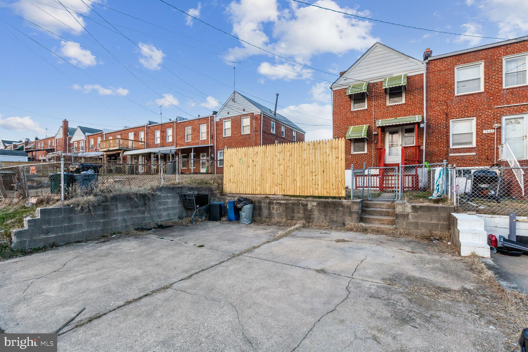 DUNDALK - Residential Lease