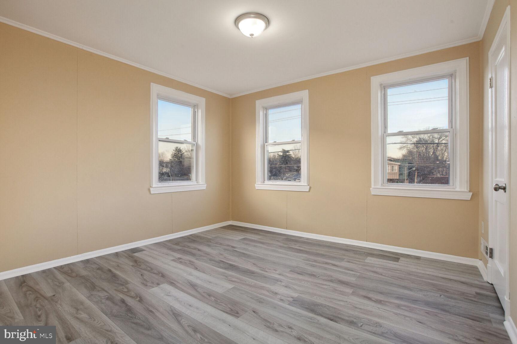 DUNDALK - Residential Lease