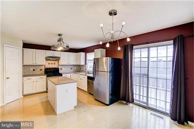 22932 REGENT TERRACE
