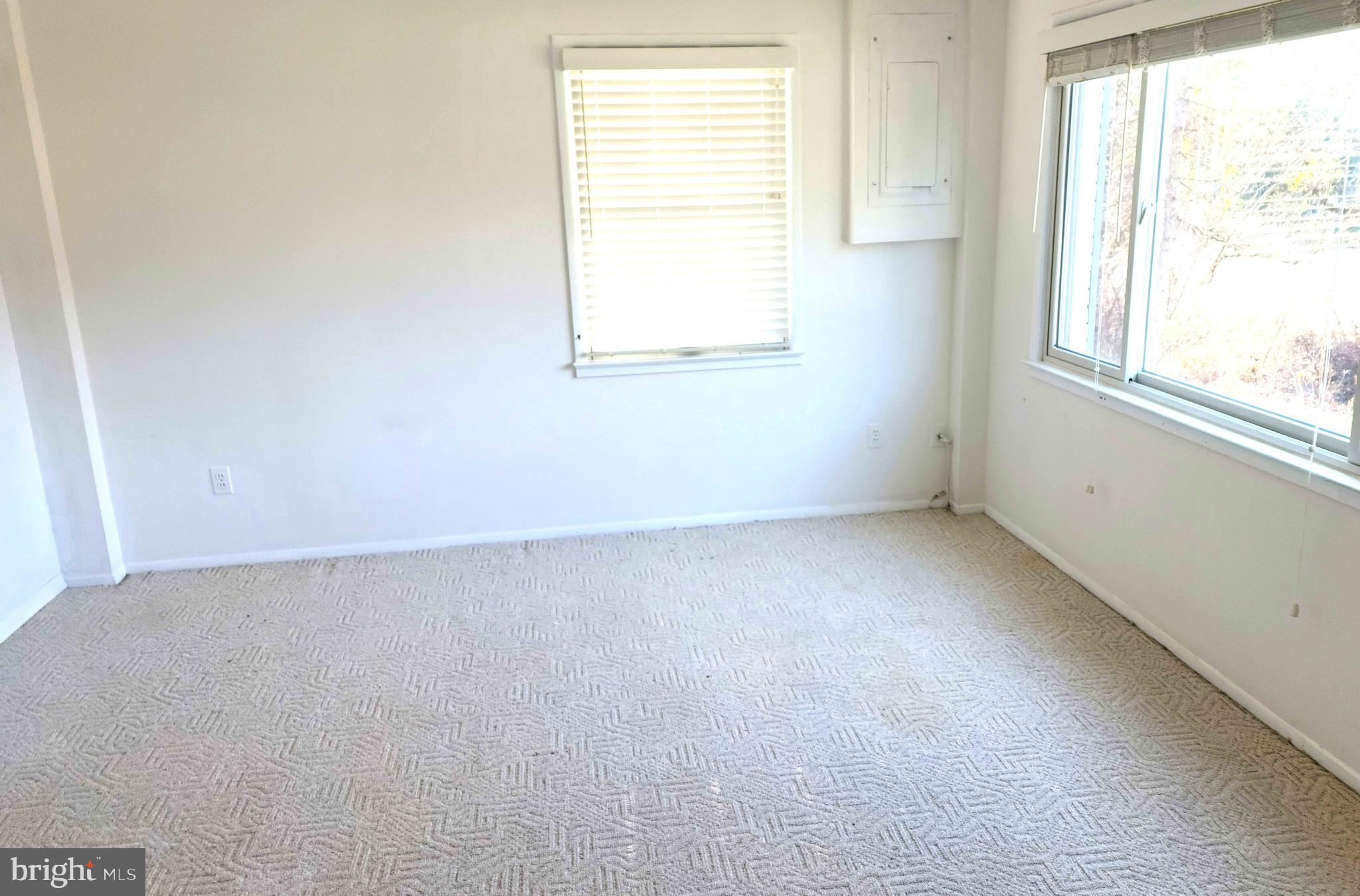 MONTICELLO FOREST - Residential Lease