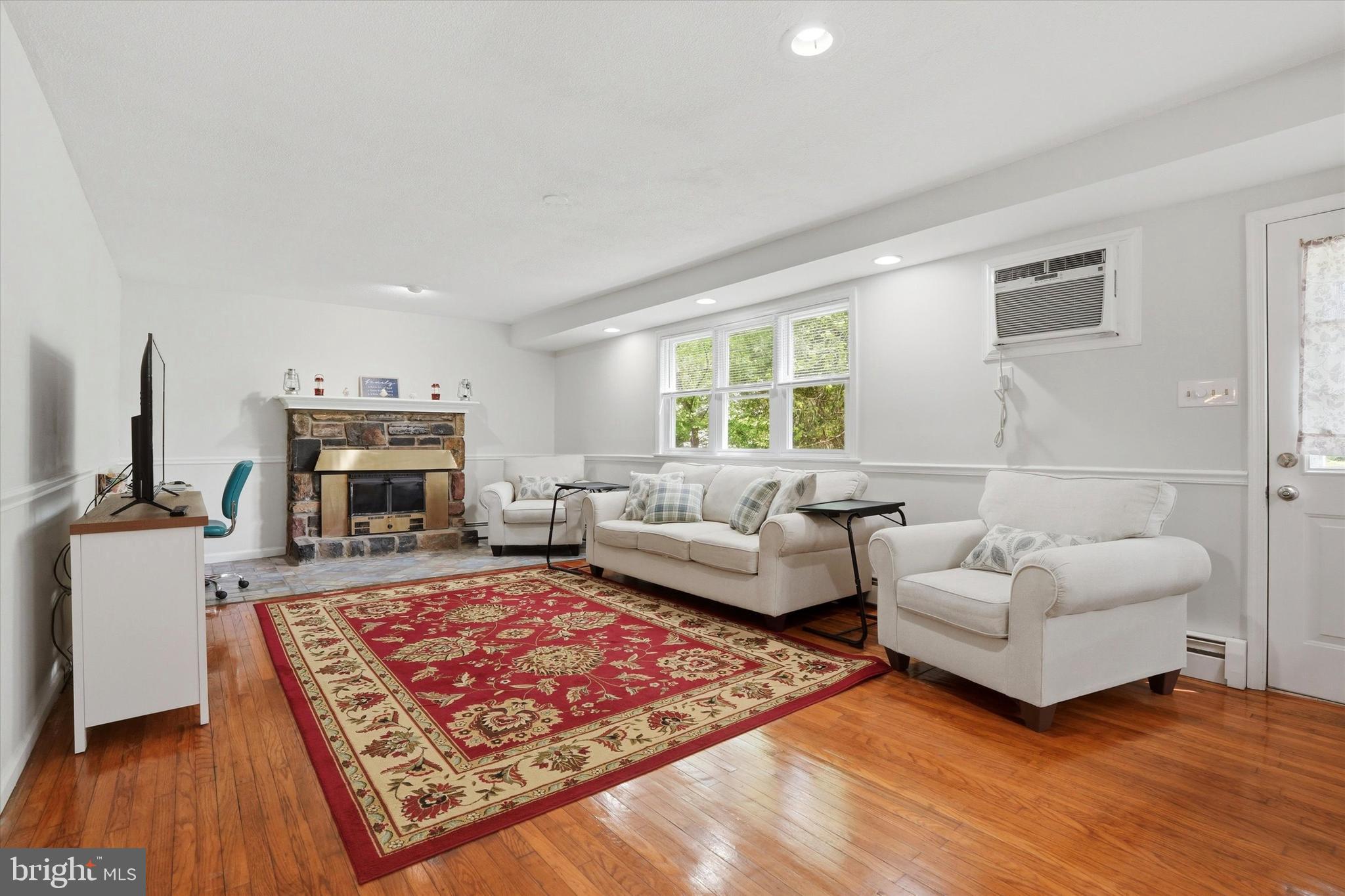 COLLEGE PARK - Residential