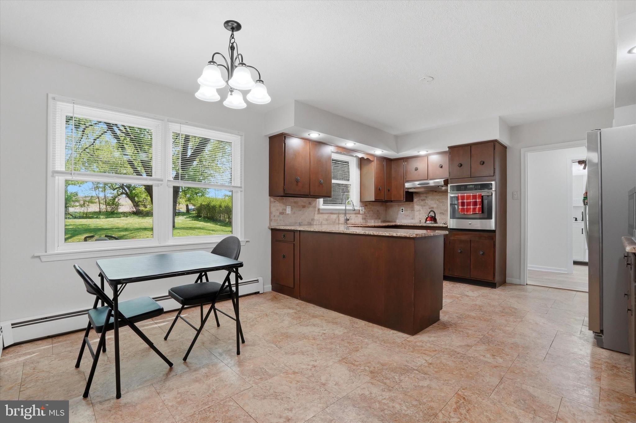 COLLEGE PARK - Residential