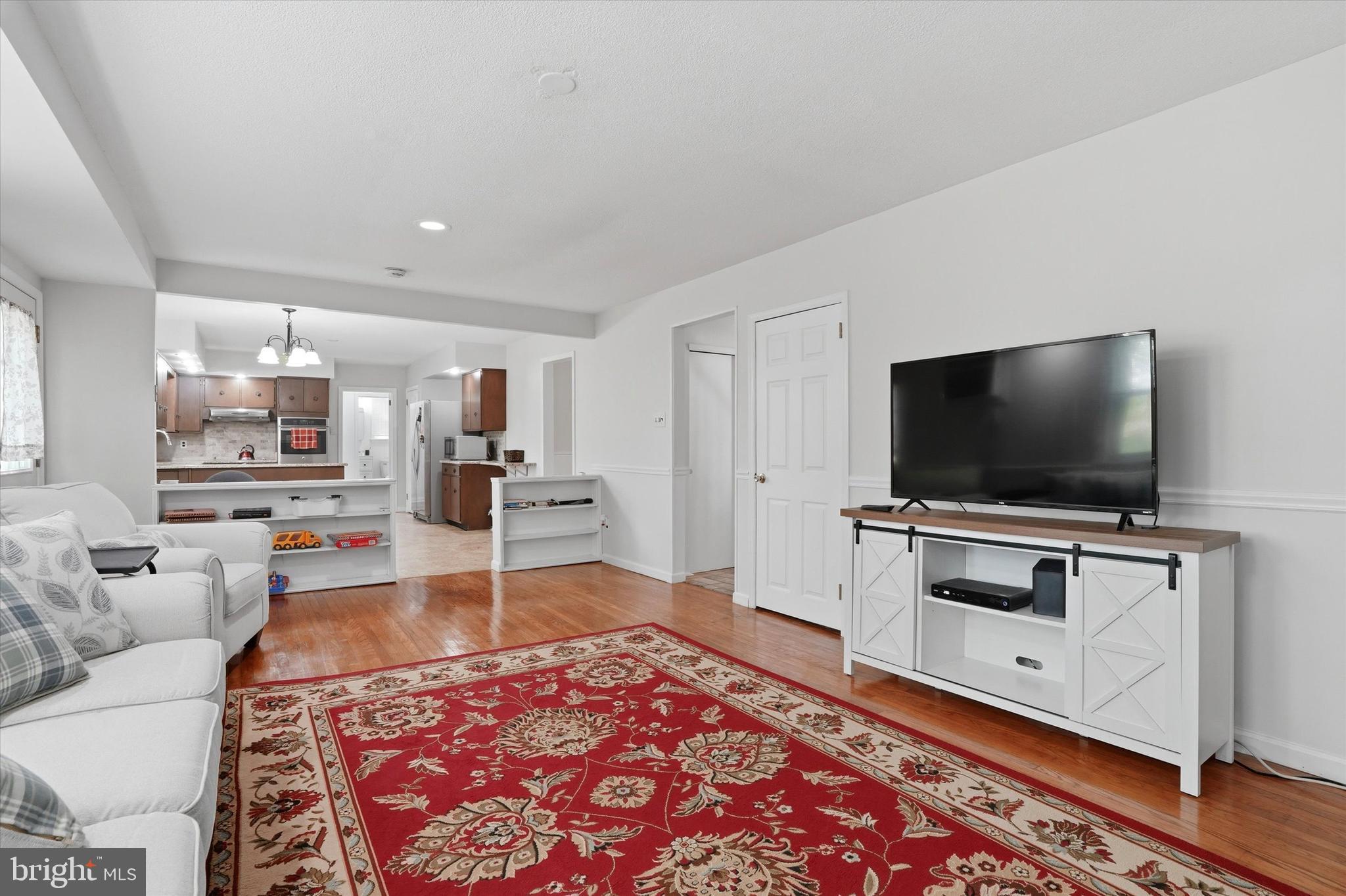 COLLEGE PARK - Residential