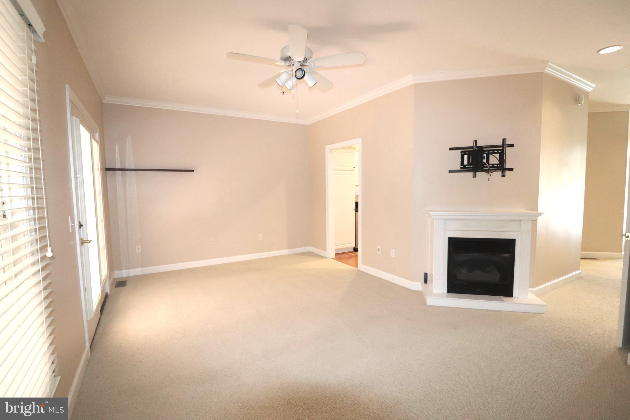 EASTON CLUB - Residential Lease