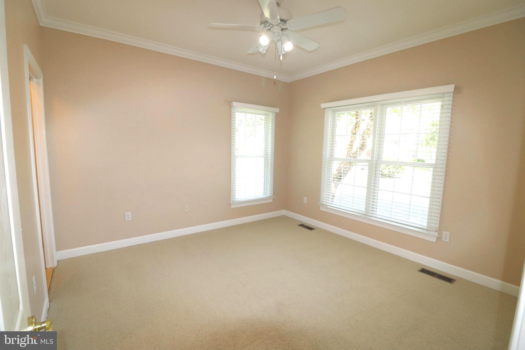 EASTON CLUB - Residential Lease