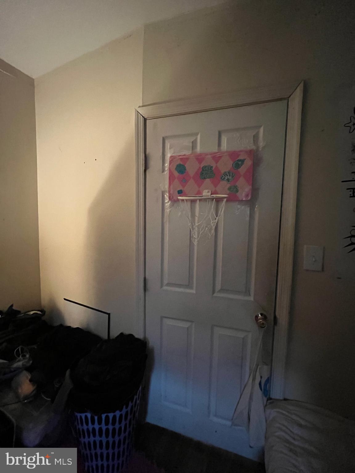 KENSINGTON - Residential