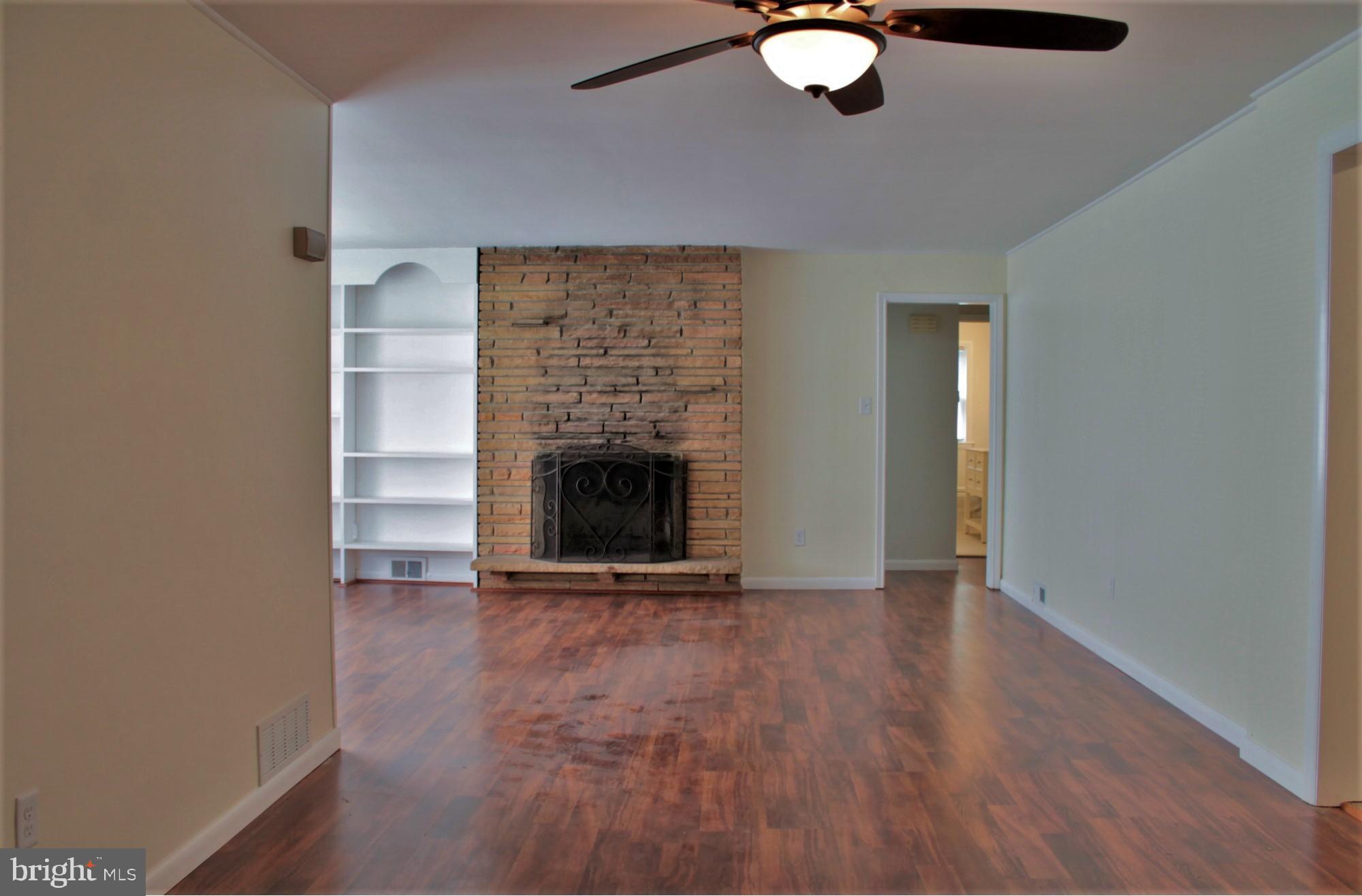 FOUNTAIN HEAD - Residential Lease