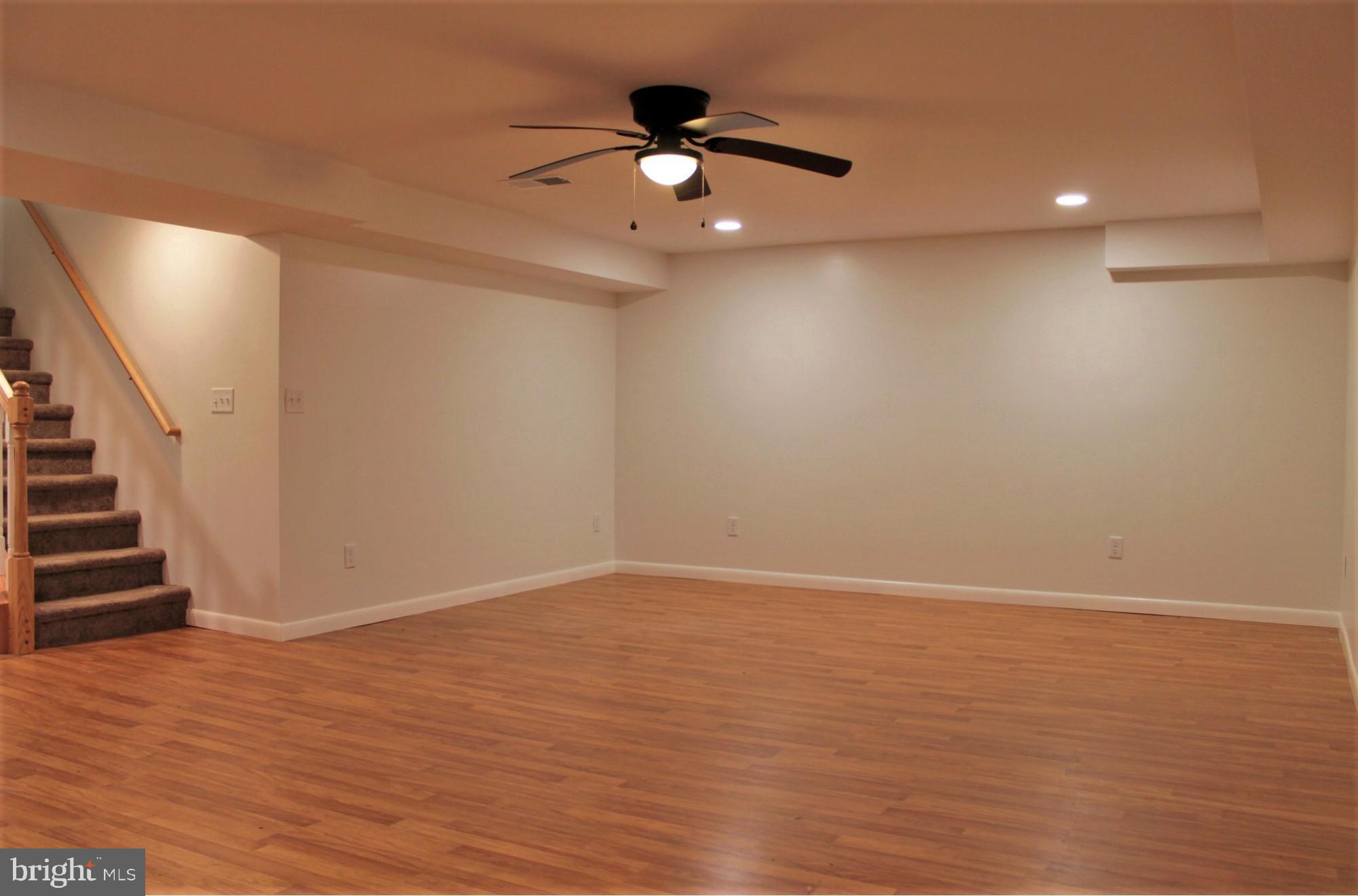 FOUNTAIN HEAD - Residential Lease