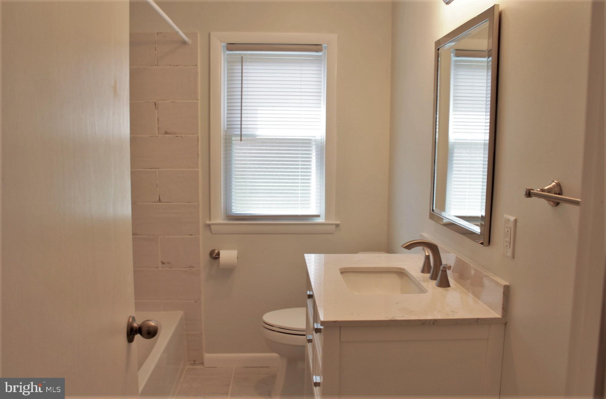 FOUNTAIN HEAD - Residential Lease