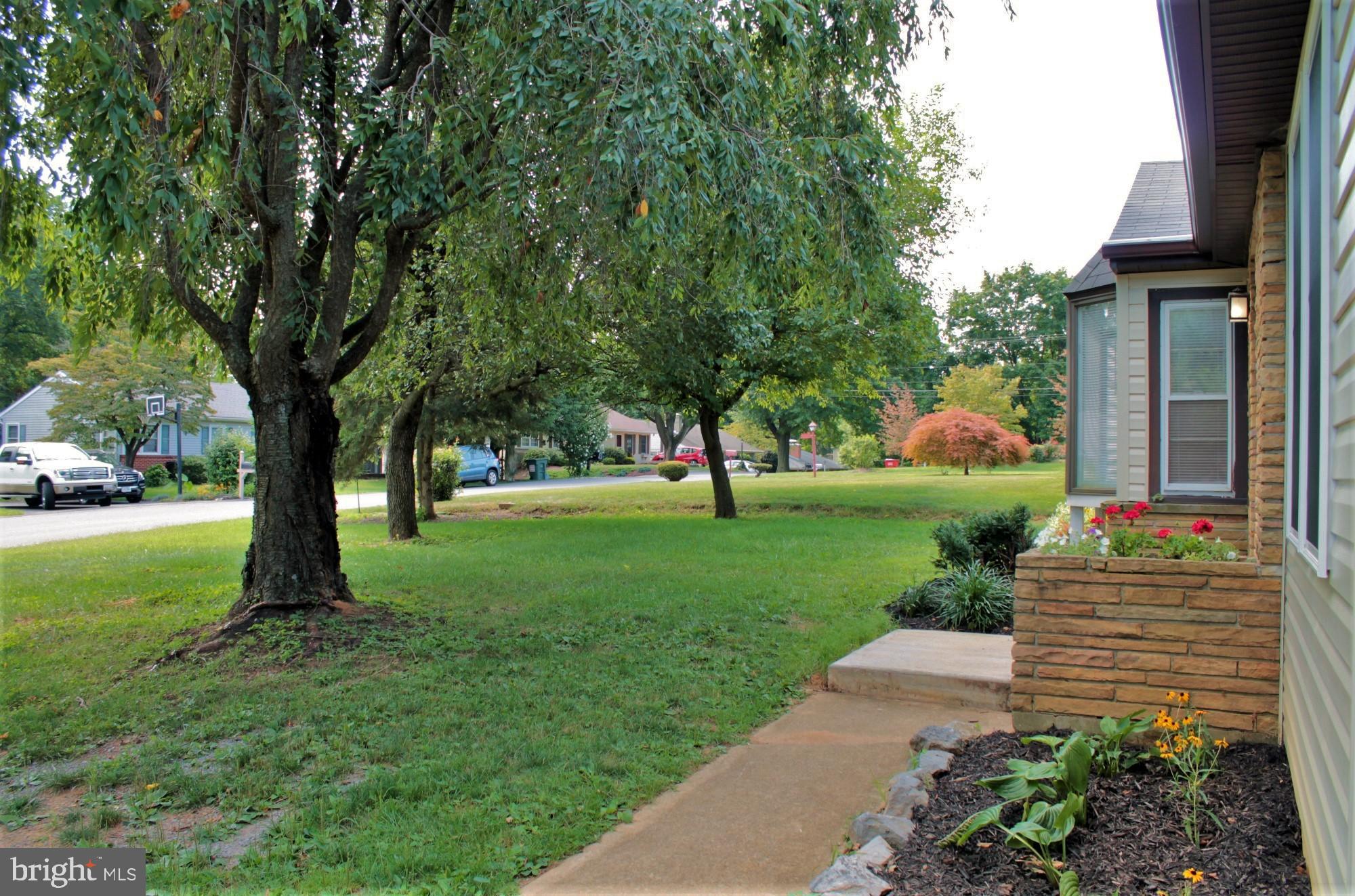 FOUNTAIN HEAD - Residential Lease