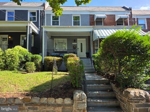 Townhouse For Rent - 2213 13th Street<br/> WASHINGTON, DC 20018