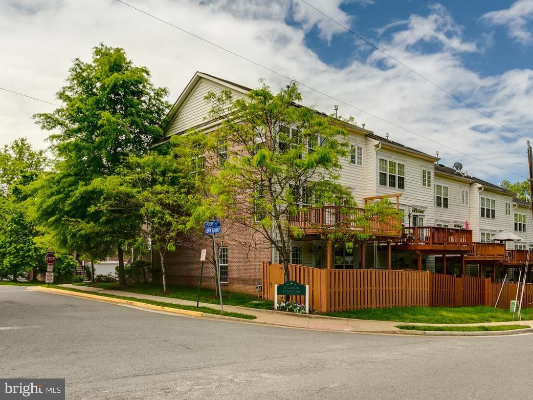 GUNSTON COMMONS - Residential