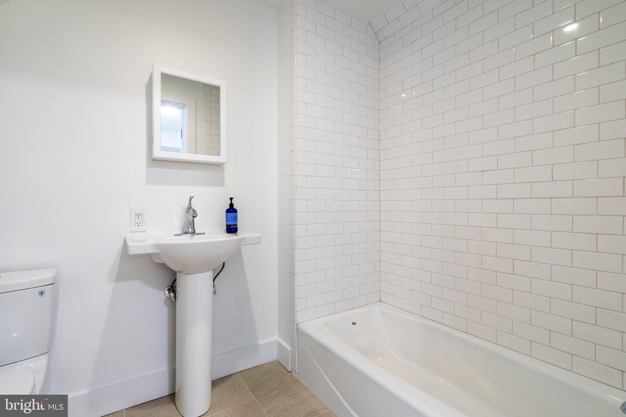 WYNDMOOR - Residential