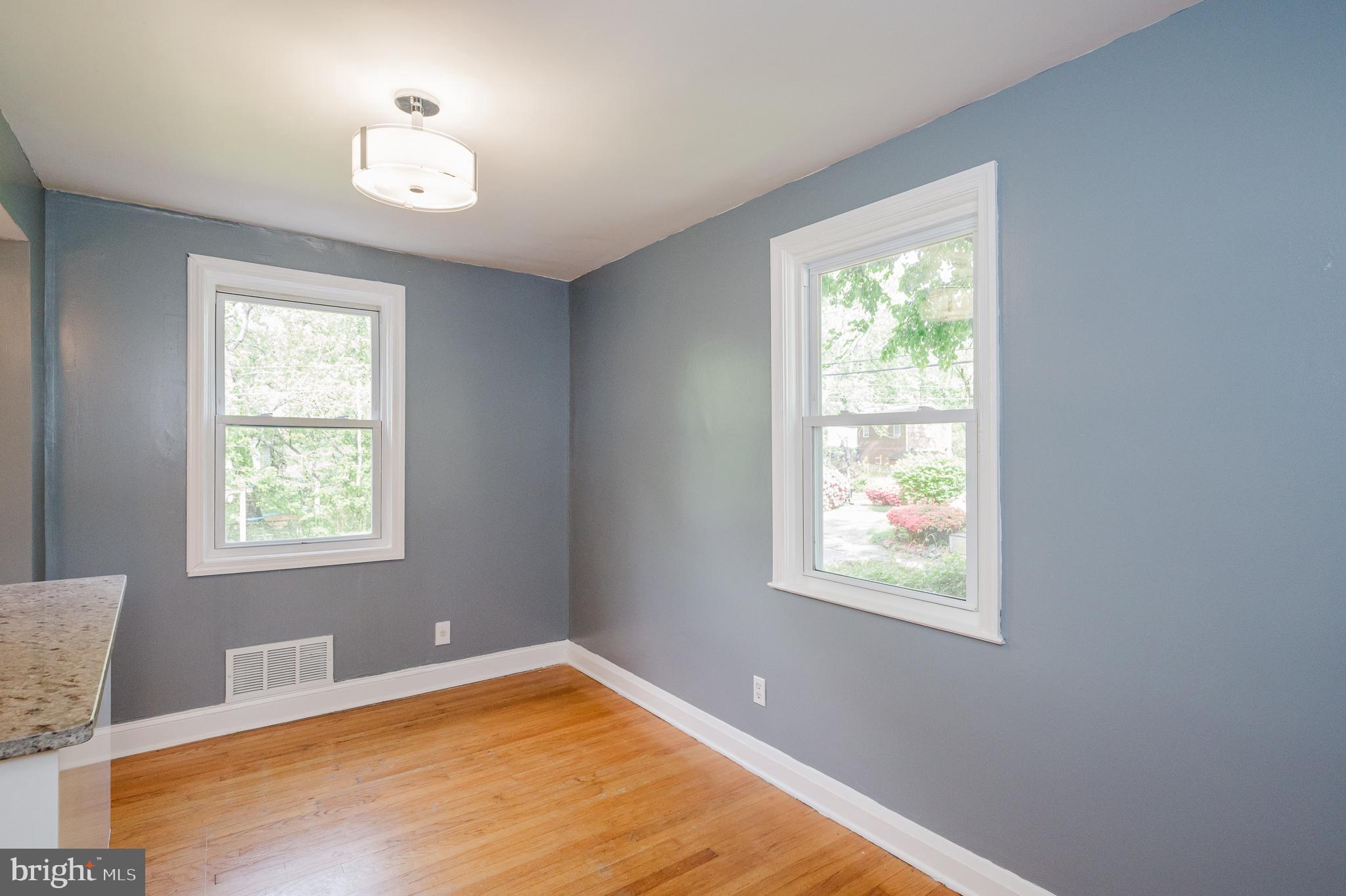 MOUNT WASHINGTON - Residential