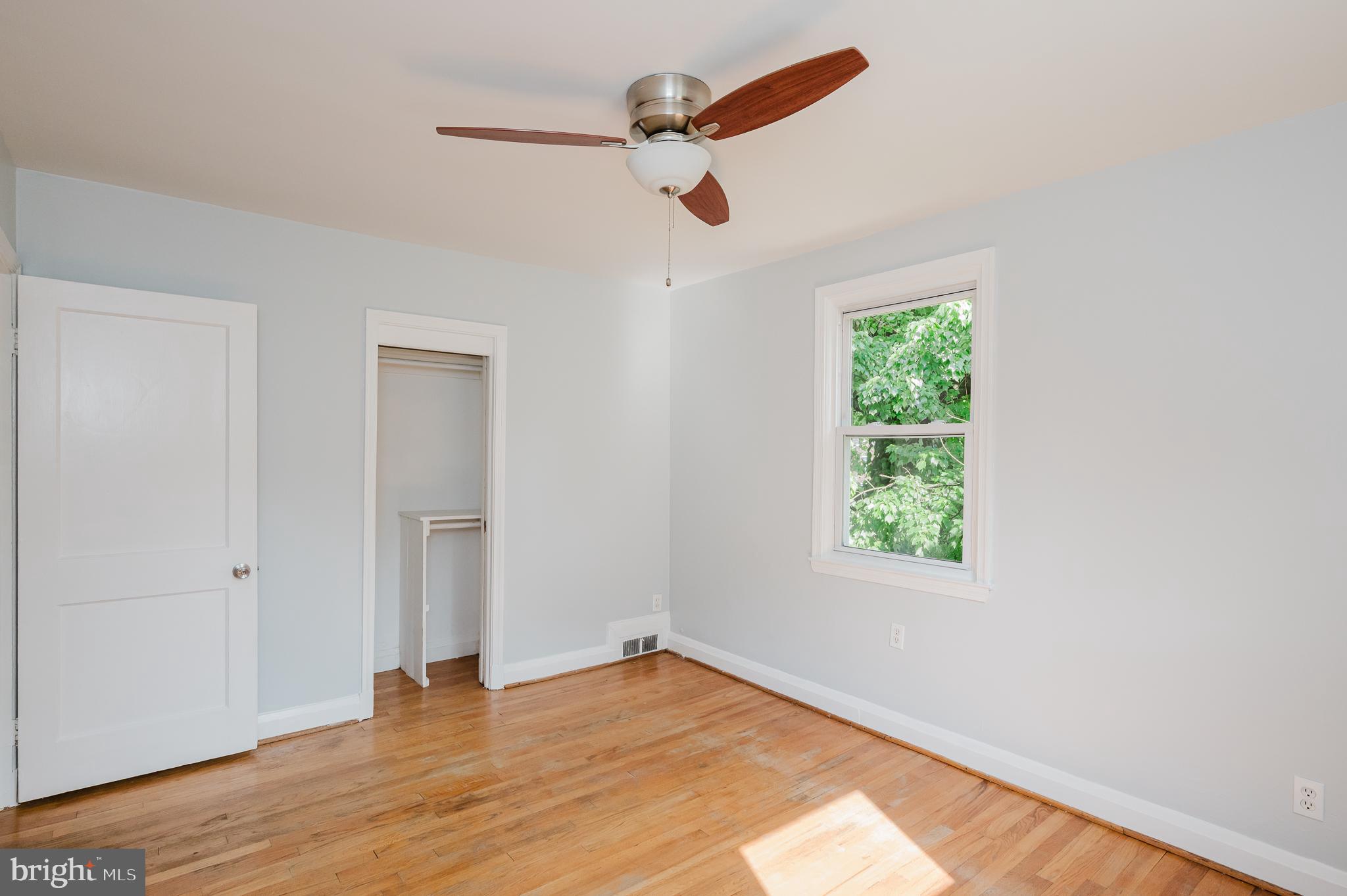 MOUNT WASHINGTON - Residential