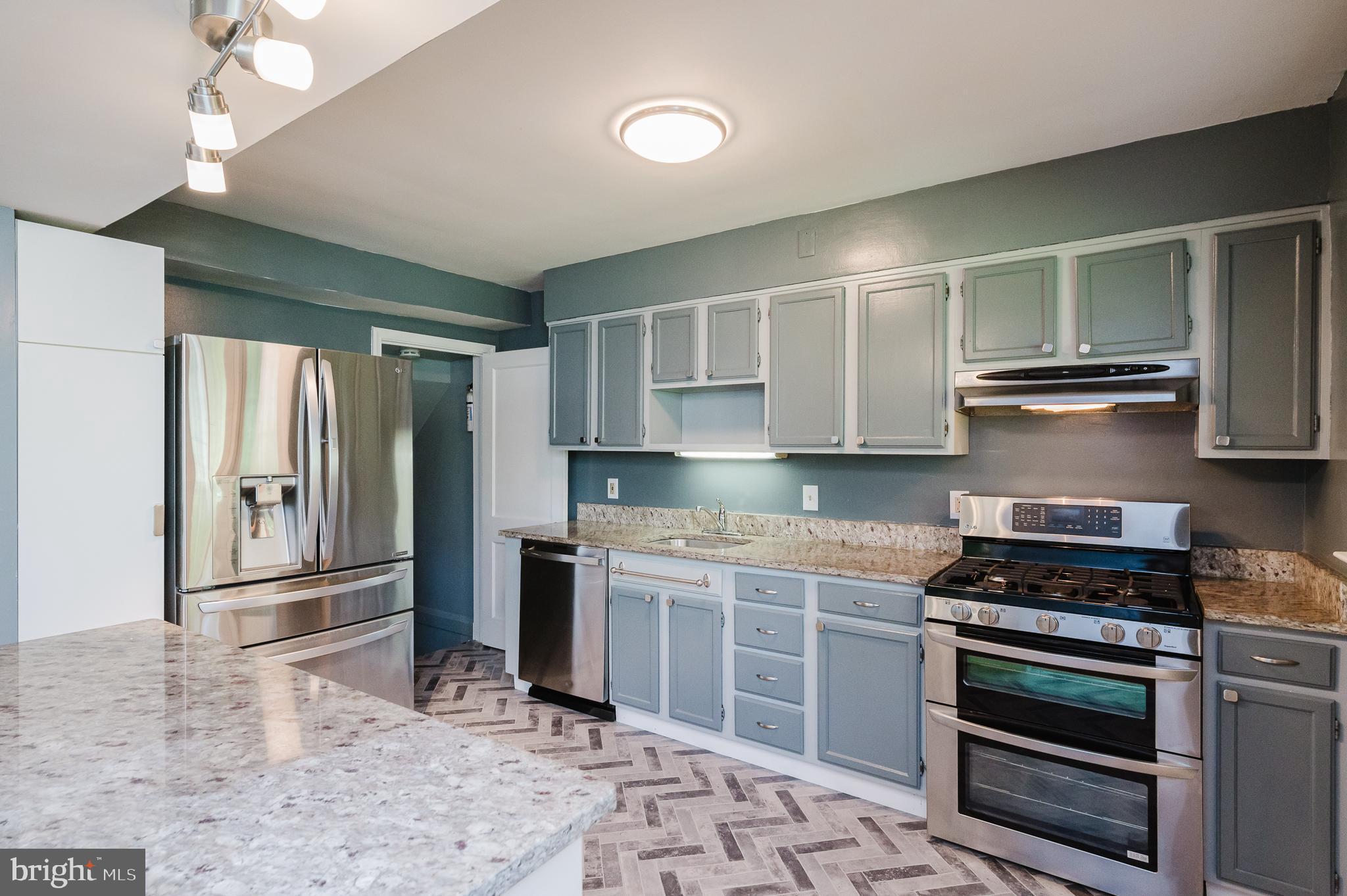 MOUNT WASHINGTON - Residential