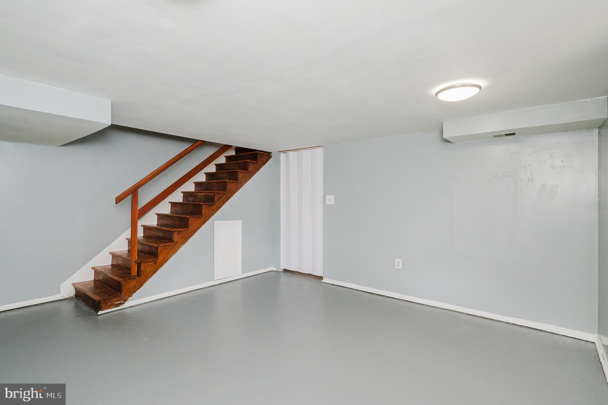 MOUNT WASHINGTON - Residential