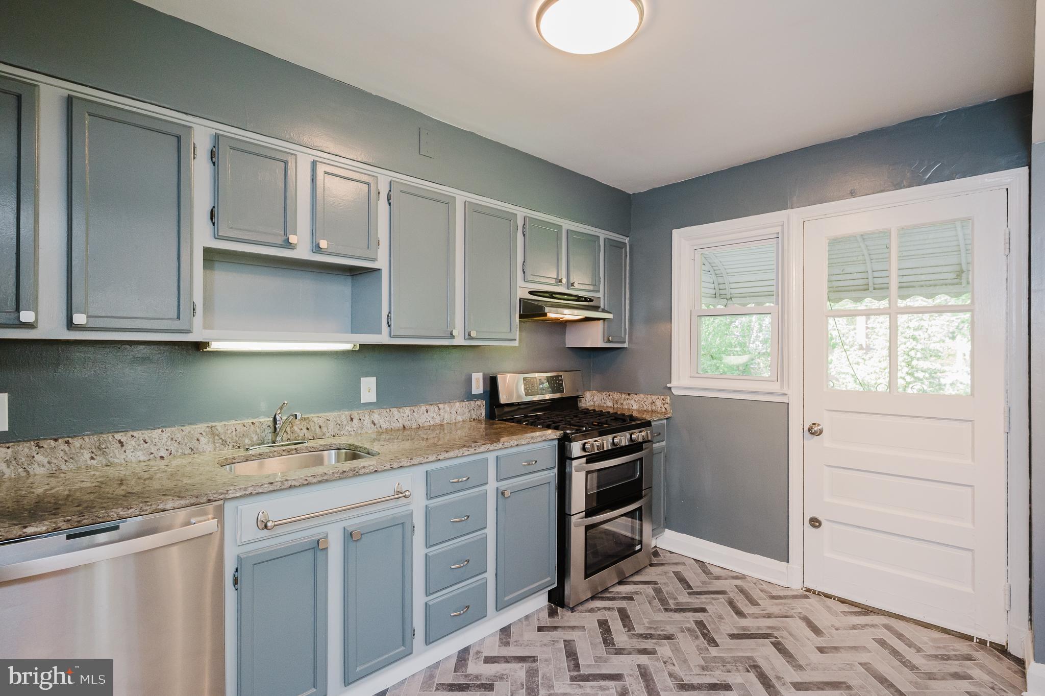 MOUNT WASHINGTON - Residential