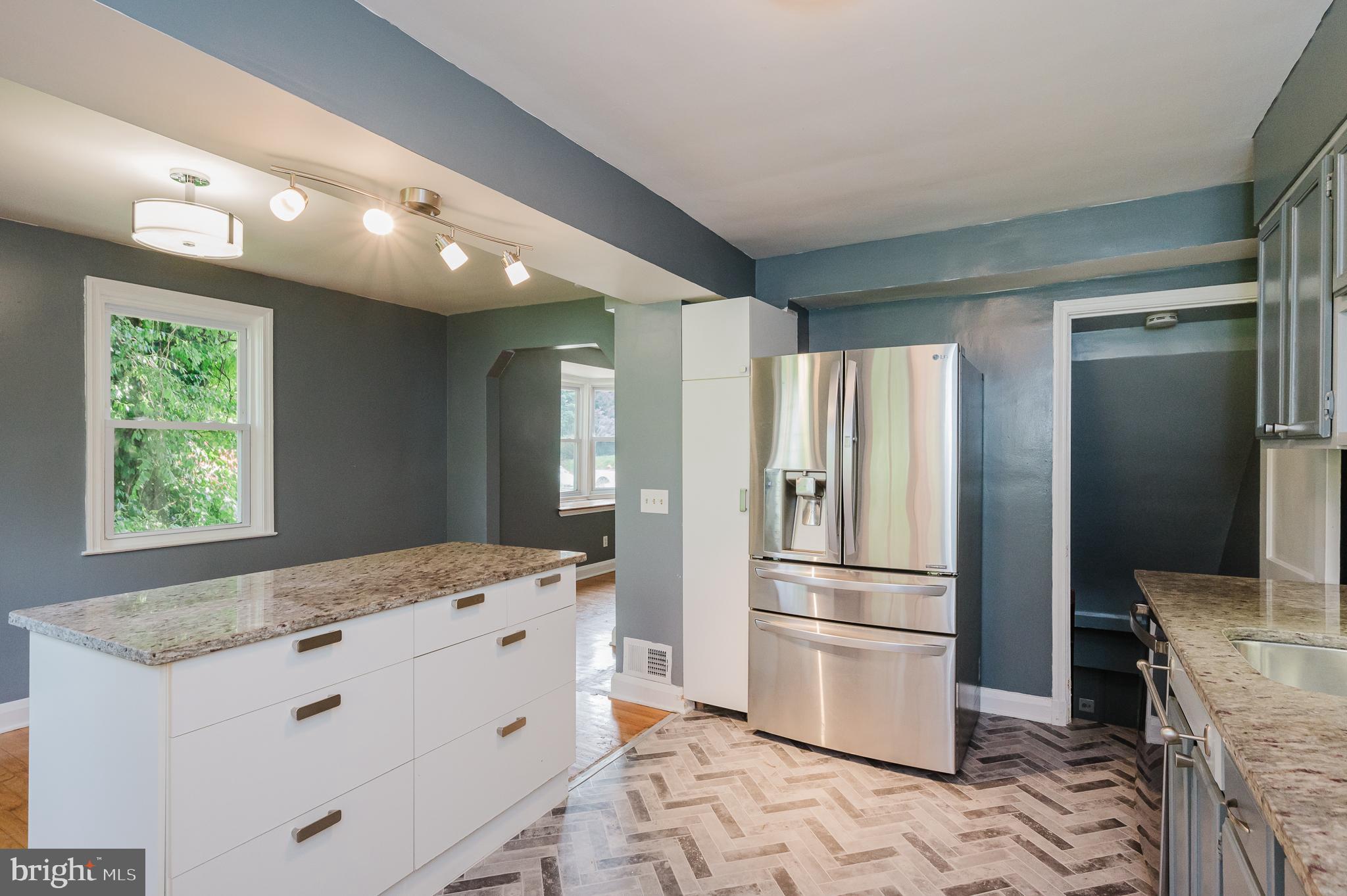 MOUNT WASHINGTON - Residential