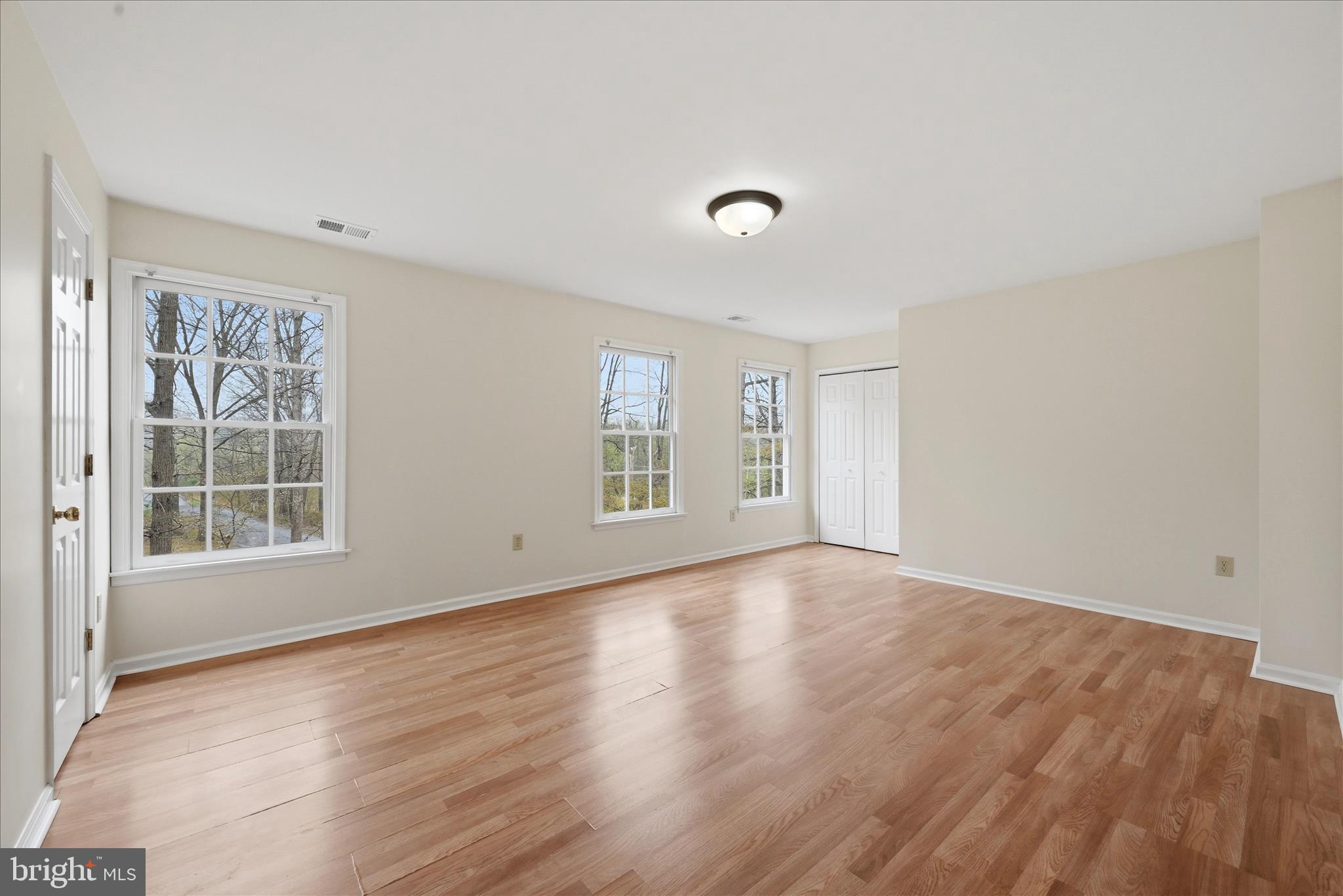 BROOKNEILL - Residential