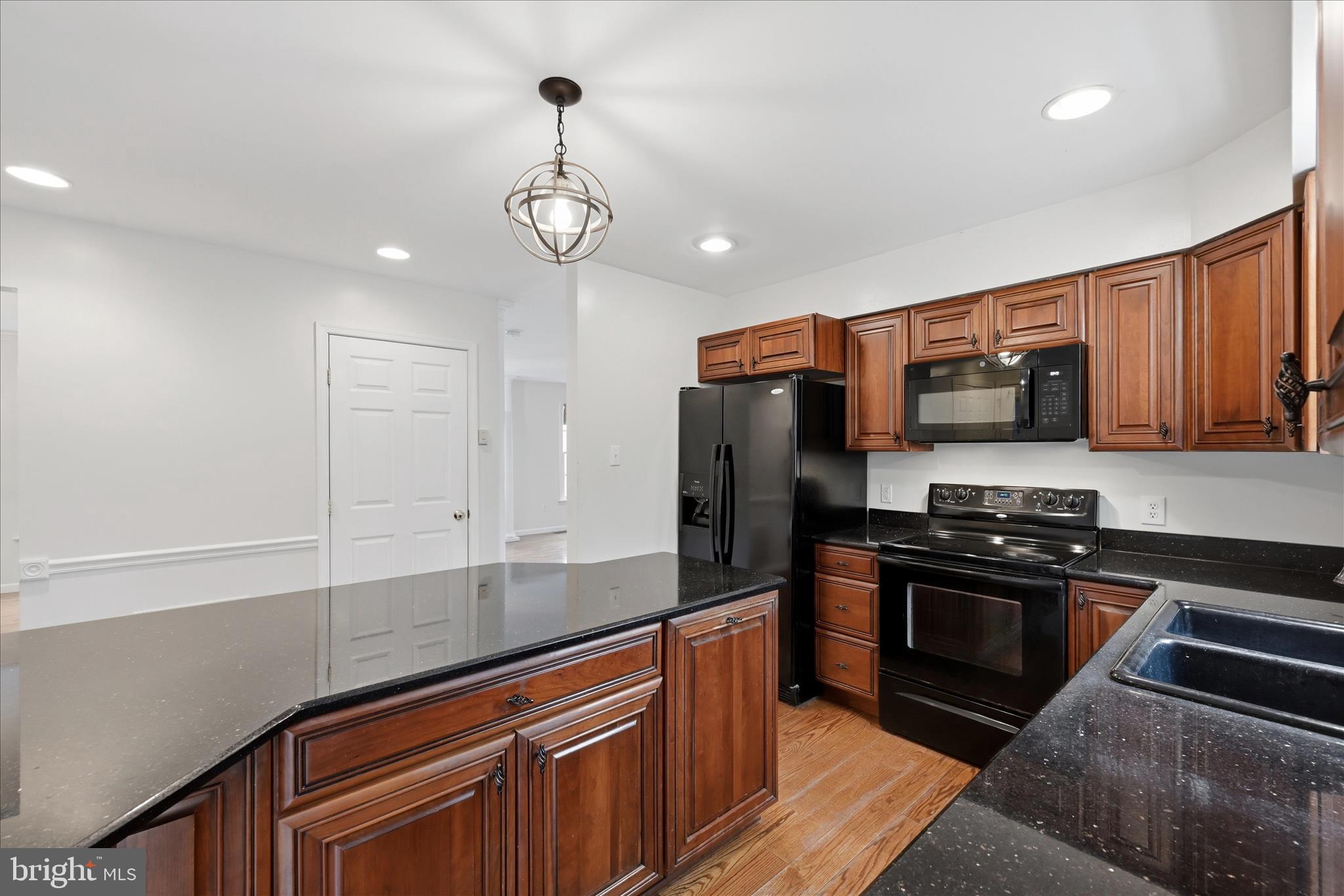 BROOKNEILL - Residential