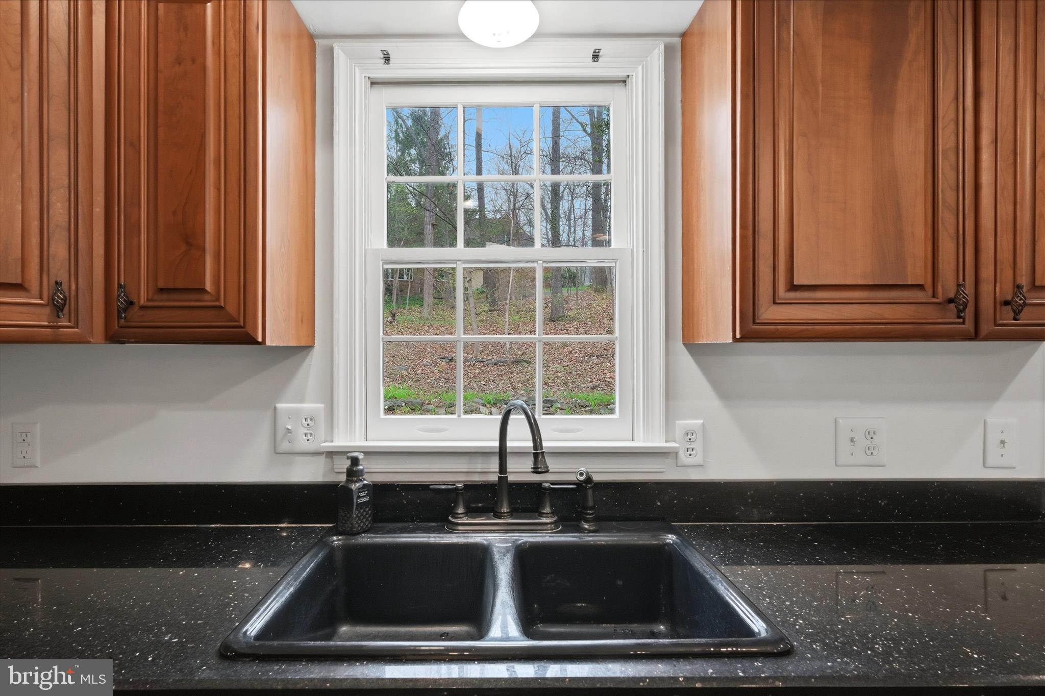 BROOKNEILL - Residential