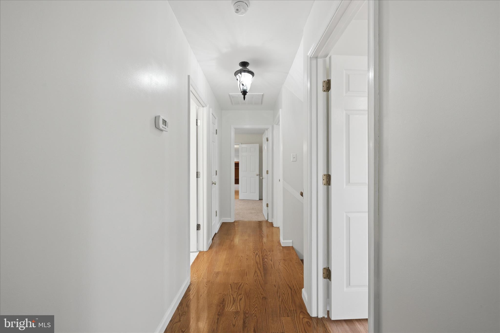 BROOKNEILL - Residential
