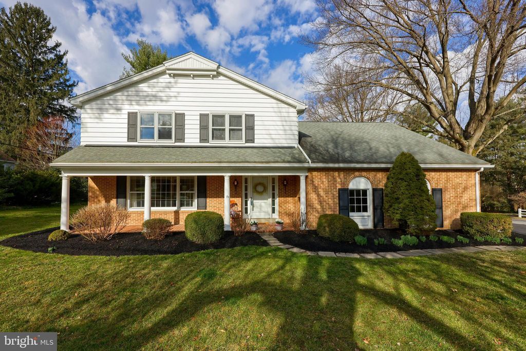 Photo of 810 ORCHARD LN, LANCASTER, PA 17603 (MLS # PALA2031800)