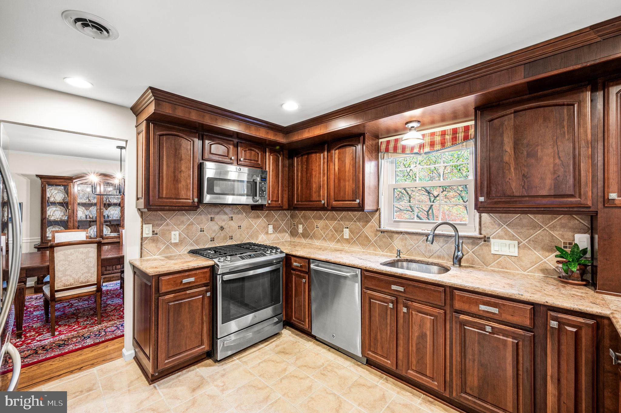 BEATTY WOODS - Residential