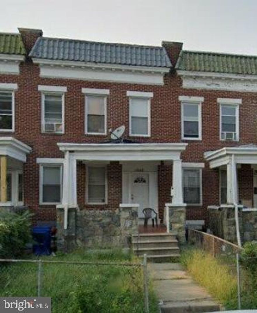 HUGE POTENTIAL IN THE THIS LARGE 3 LEVEL ROWHOME. 4 BEDROOMS, 1 BATH, FORMAL DINING AND LIVING ROOMS,  EAT-IN-KITCHEN,UNFINISHED BASEMENT, FENCED YARD. PROPERTY BEING SOLD IN AS IS CONDITION. ***PENDING RATIFICATION NO SHOWINGS***