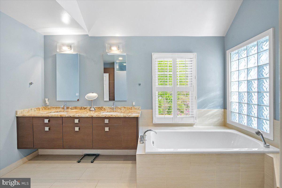 CABIN JOHN - Residential