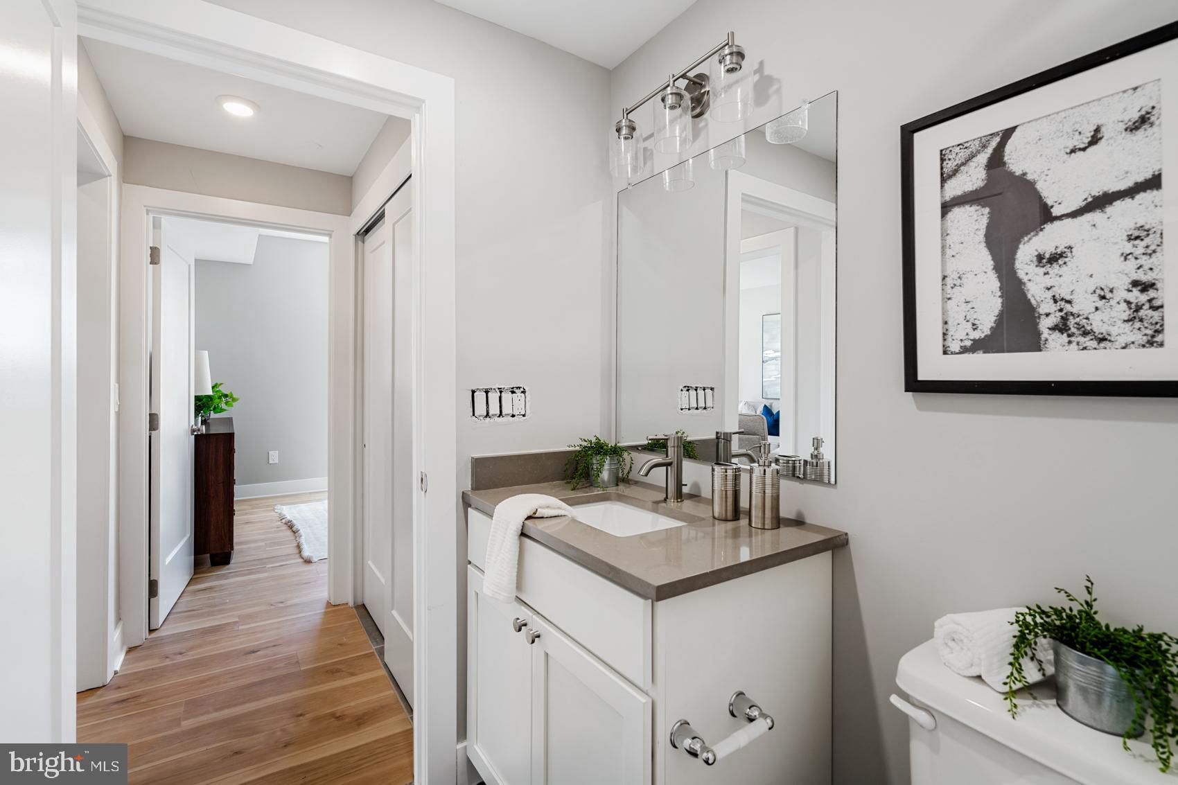 NORRIS SQUARE - Residential Lease