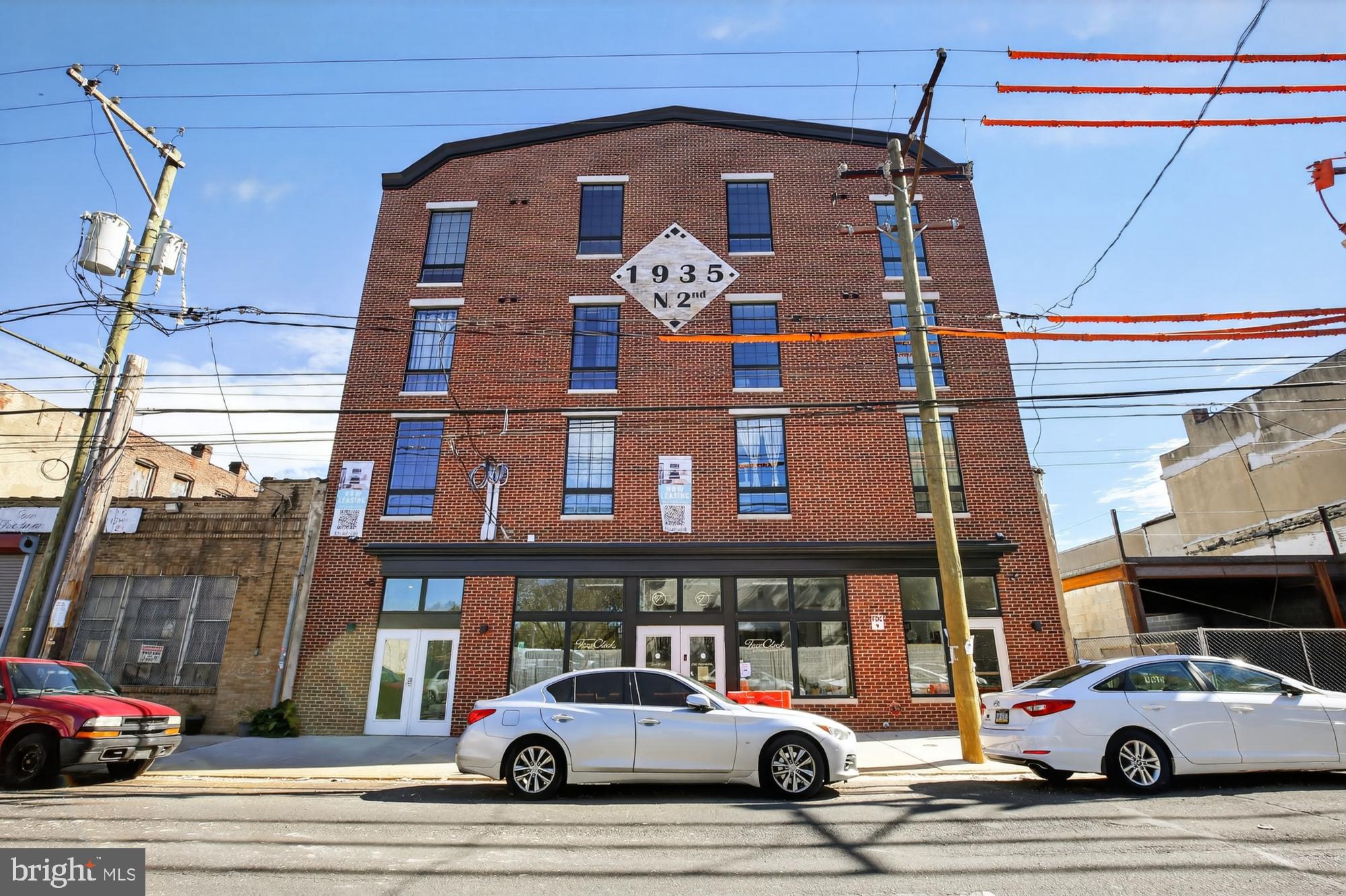 NORRIS SQUARE - Residential Lease