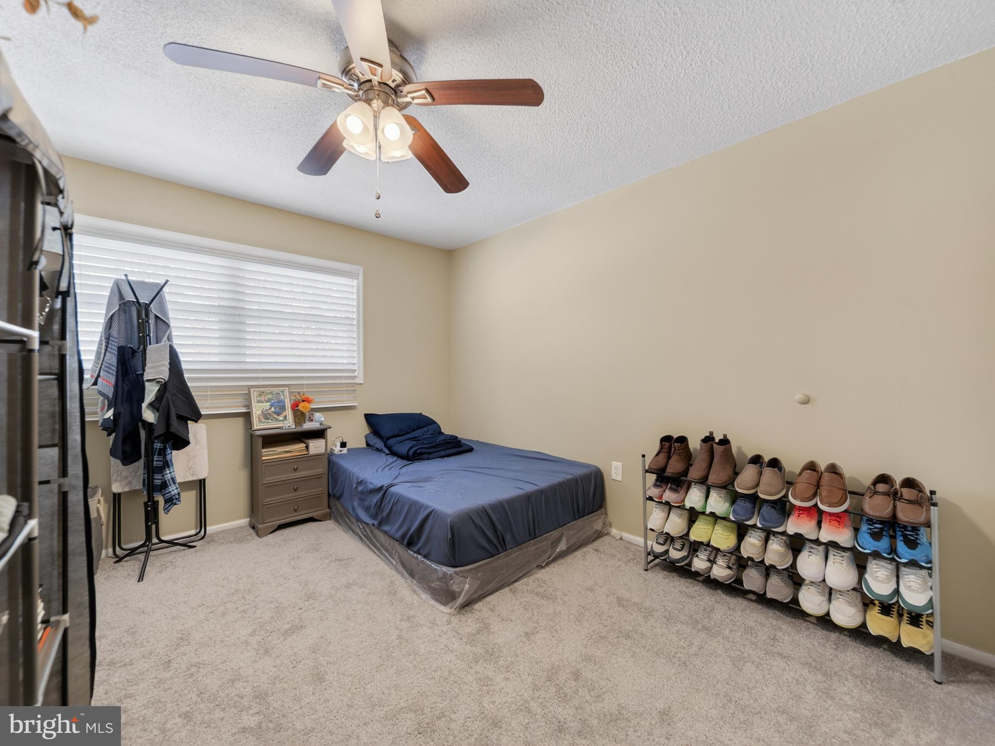 HOLLY PARK - Residential