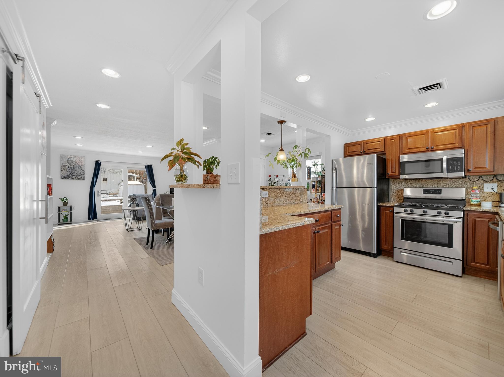 609 CEDARLEAF AVENUE